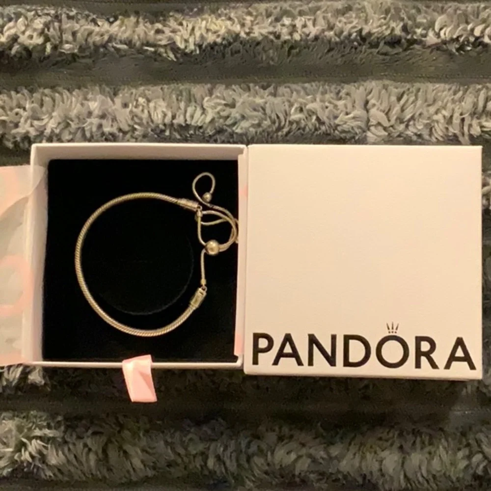 Pandora White Box with Pink Accent - Picture 5 of 5